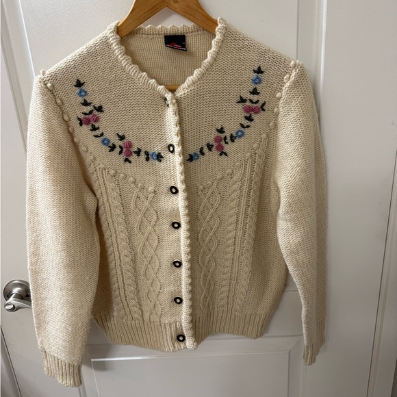 Tirol Sweaters - Vintage Tirol Giesswein Made in Austria Pure New Wool Sweater European Size 44